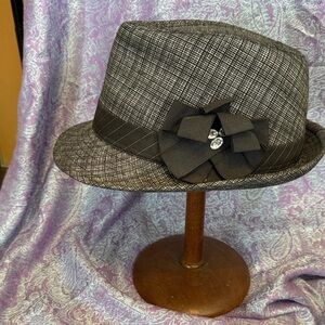 Stylish Black and Gray Fedora Hat